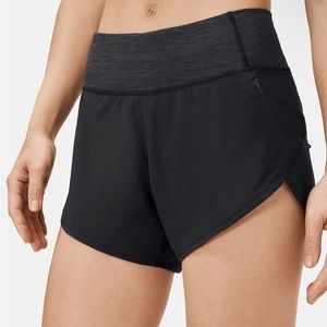 Outdoor Voices Hudson 4" Short
